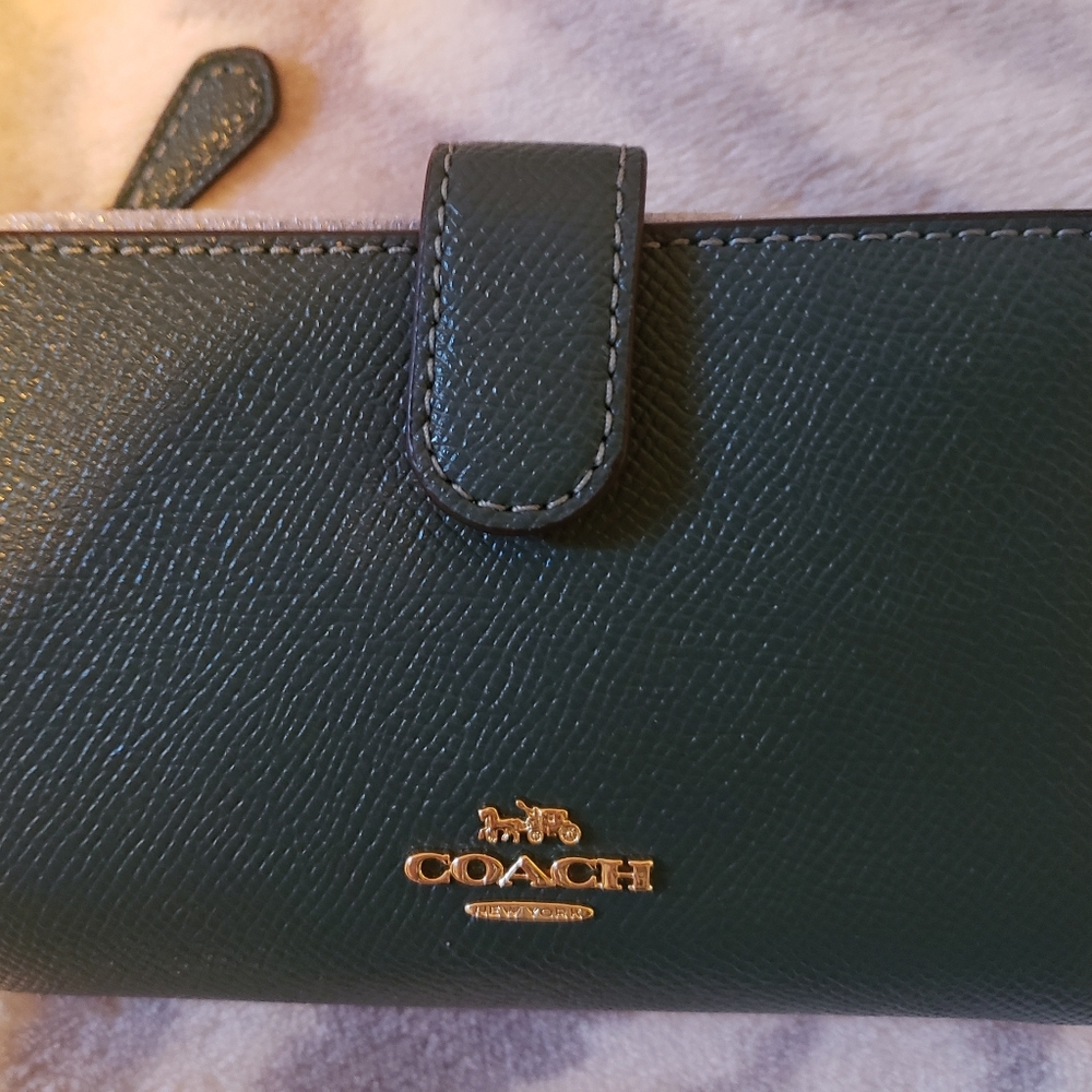 Coach Corner Zip Medium Wallet